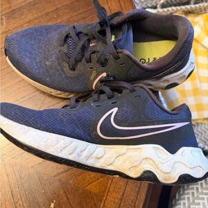 Nike Women's Navy and Lavender Sneakers